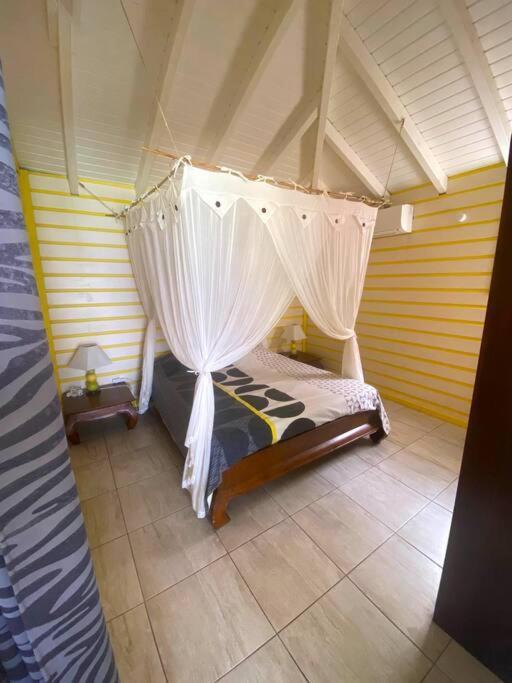 Bungalow Alnamaka : Vue Mer - Piscine - Plage A 5Mn Пуэнт-Нуар Экстерьер фото