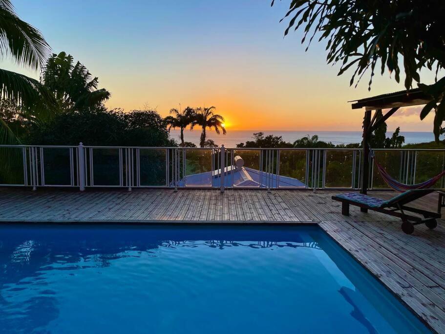 Bungalow Alnamaka : Vue Mer - Piscine - Plage A 5Mn Пуэнт-Нуар Экстерьер фото